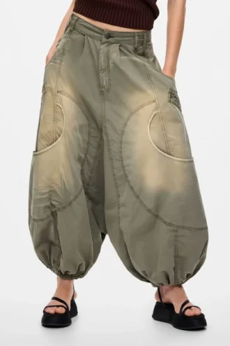 Pantaloni cargo fluidi