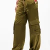Pantaloni cargo in raso