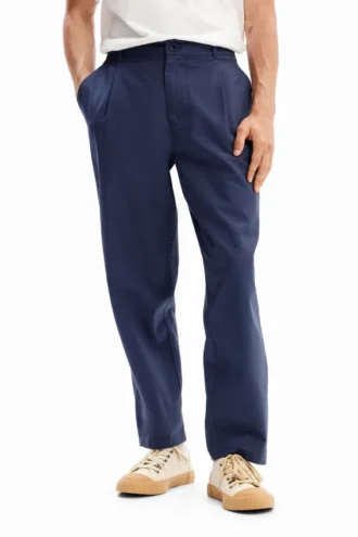 Pantaloni chino affusolati