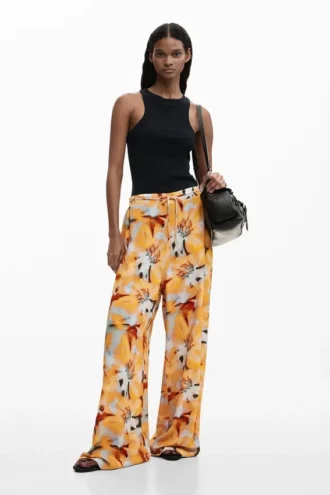 Pantaloni fluidi a fiori