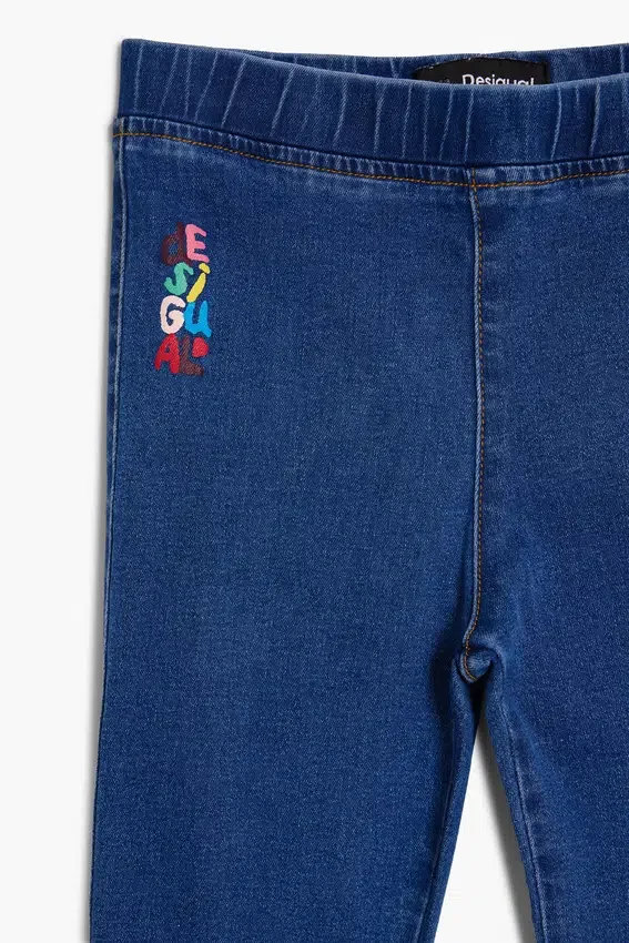 Pantaloni in denim elasticizzati Pantaloni in denim elasticizzati