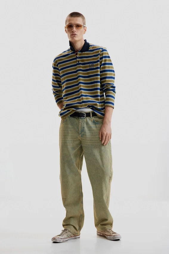 Pantaloni in denim tinto Pantaloni in denim tinto