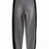 Pantaloni jogger