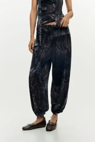 Pantaloni larghi