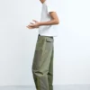 Pantaloni lunghi in stile militare