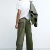 Pantaloni lunghi in stile militare