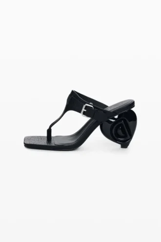 Sandali con tacco effetto pelle