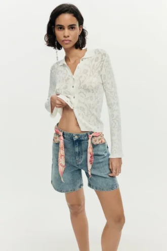 Shorts in denim ricamati