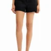 Shorts in denim ricamati