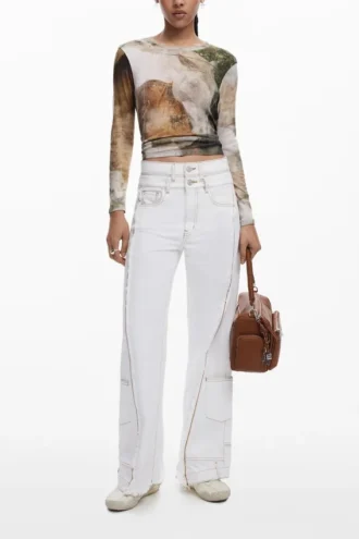 T-shirt a collo alto con cavallo