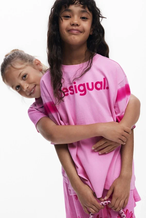 T-shirt a maniche corte con logo T-shirt a maniche corte con logo