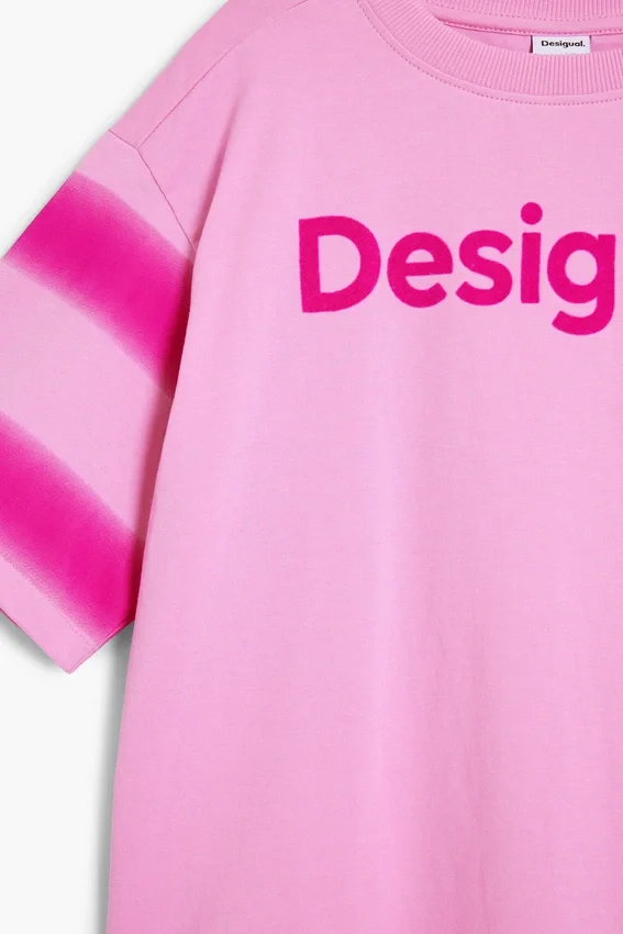 T-shirt a maniche corte con logo T-shirt a maniche corte con logo