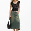 T-shirt aderente a fiori
