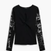 T-shirt con apertura e scritta T-shirt con apertura e scritta