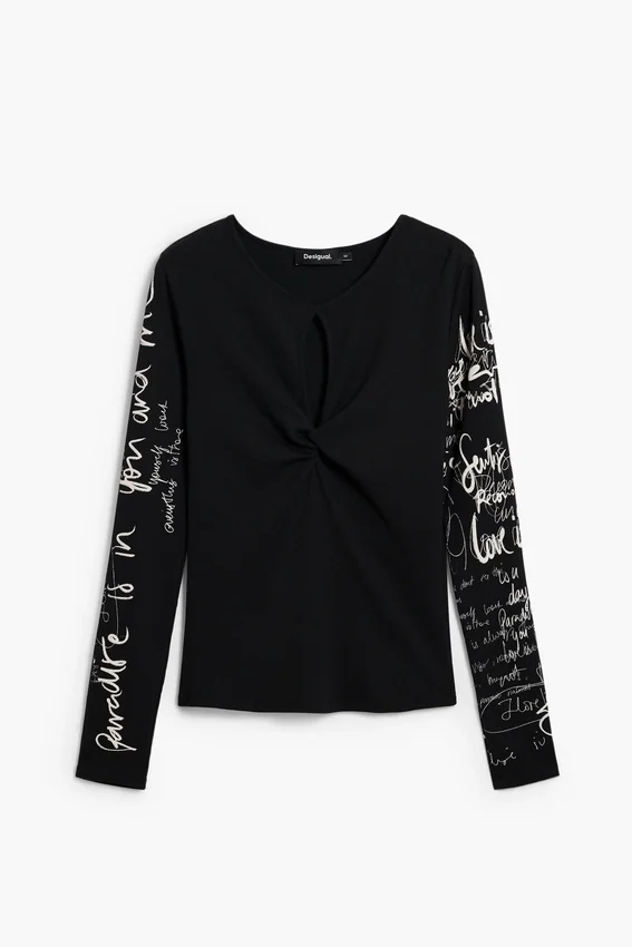 T-shirt con apertura e scritta T-shirt con apertura e scritta