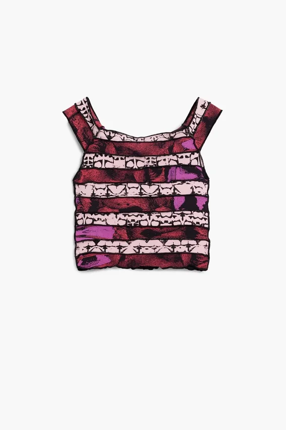 T-shirt con arricciature disegnata da Christian Lacroix T-shirt con arricciature disegnata da Christian Lacroix