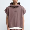 T-shirt con cappuccio e logo