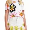 T-shirt con cut-out