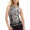 T-shirt con foto annodata T-shirt con foto annodata