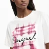 T-shirt con logo a quadri