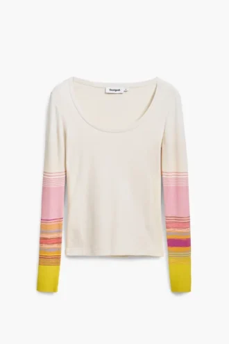 T-shirt con maniche stampate