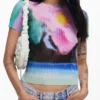 T-shirt con paesaggio sbiadito