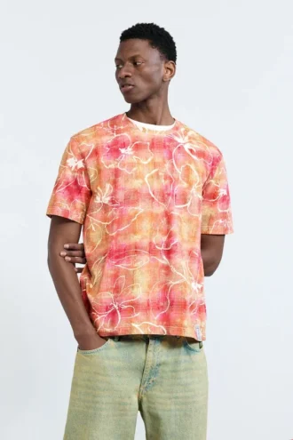 T-shirt con stampa Arty