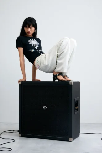 T-shirt con stampa floreale
