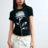 T-shirt con stampa floreale