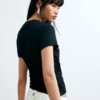 T-shirt con stampa floreale