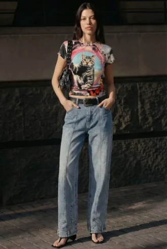T-shirt con stampa gatto