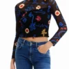 T-shirt corta slim a fiori T-shirt corta slim a fiori