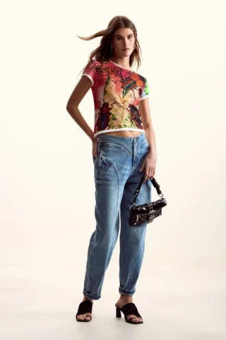 T-shirt disegnata da Christian Lacroix