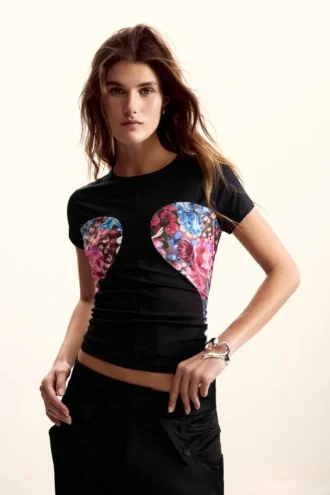 T-shirt disegnata da M. Christian Lacroix