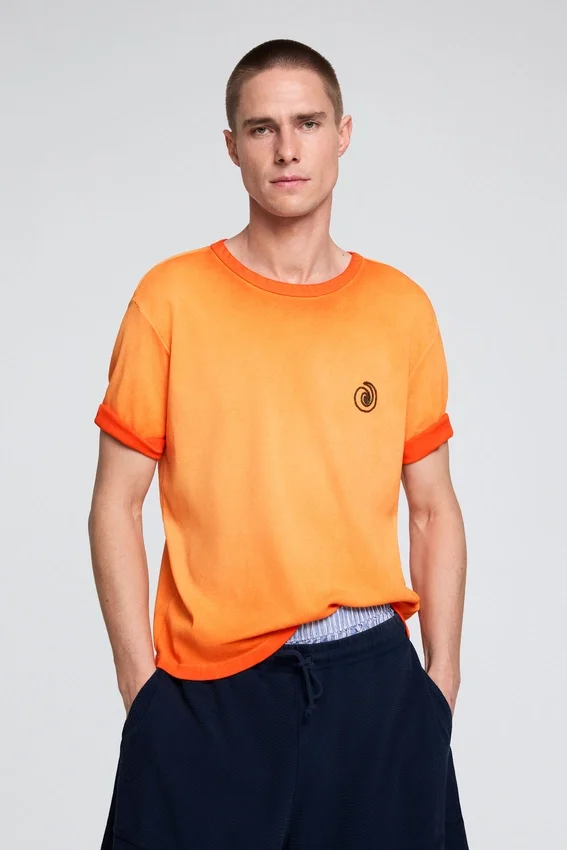 T-shirt in maglia con sfumature T-shirt in maglia con sfumature