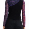 T-shirt in tulle Patchwork con messaggio T-shirt in tulle Patchwork con messaggio