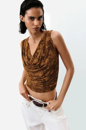 T-shirt senza maniche drappeggiato