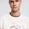 T-shirt stampato con disegni T-shirt stampato con disegni