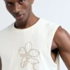 Top con spalline sottili ricamato Top con spalline sottili ricamato