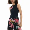 Vestito asimmetrico a fiori Vestito asimmetrico a fiori