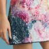 Vestito con fiori in paillettes Vestito con fiori in paillettes