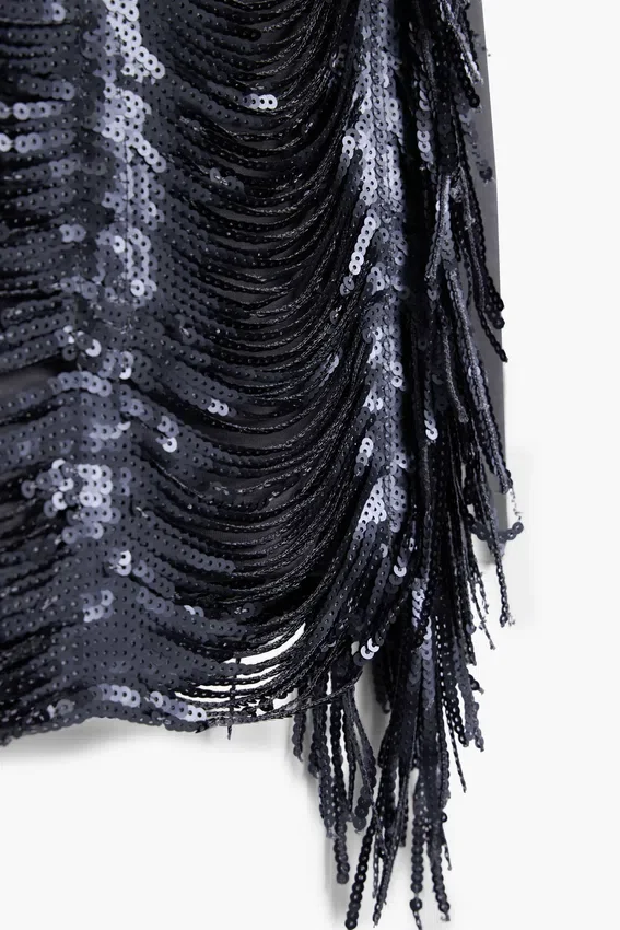 Vestito con paillettes e frange Vestito con paillettes e frange
