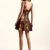 Vestito con spalline disegnato da Christian Lacroix Vestito con spalline disegnato da Christian Lacroix