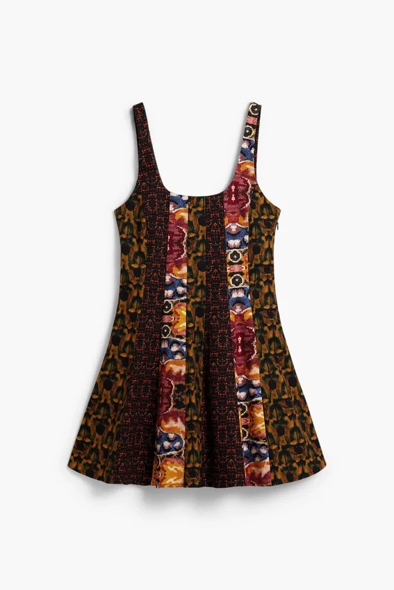 Vestito con spalline disegnato da Christian Lacroix Vestito con spalline disegnato da Christian Lacroix