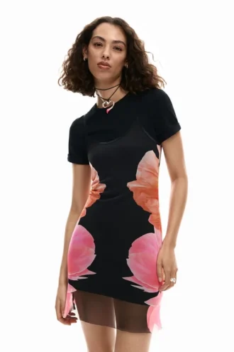Vestito con stampa floreale Vestito con stampa floreale