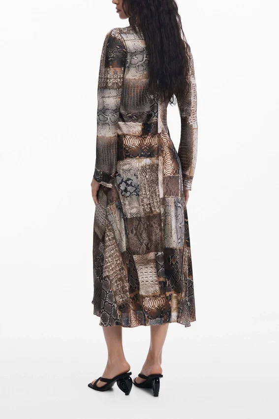 Vestito fluido con stampa animalier Vestito fluido con stampa animalier