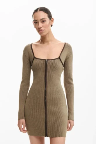 Vestito in maglia con cerniera