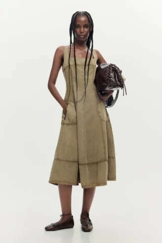 Vestito midi con cuciture