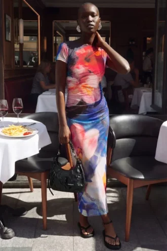 Vestito stampato senza maniche