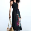 Vestito tropicale con scollo all’americana